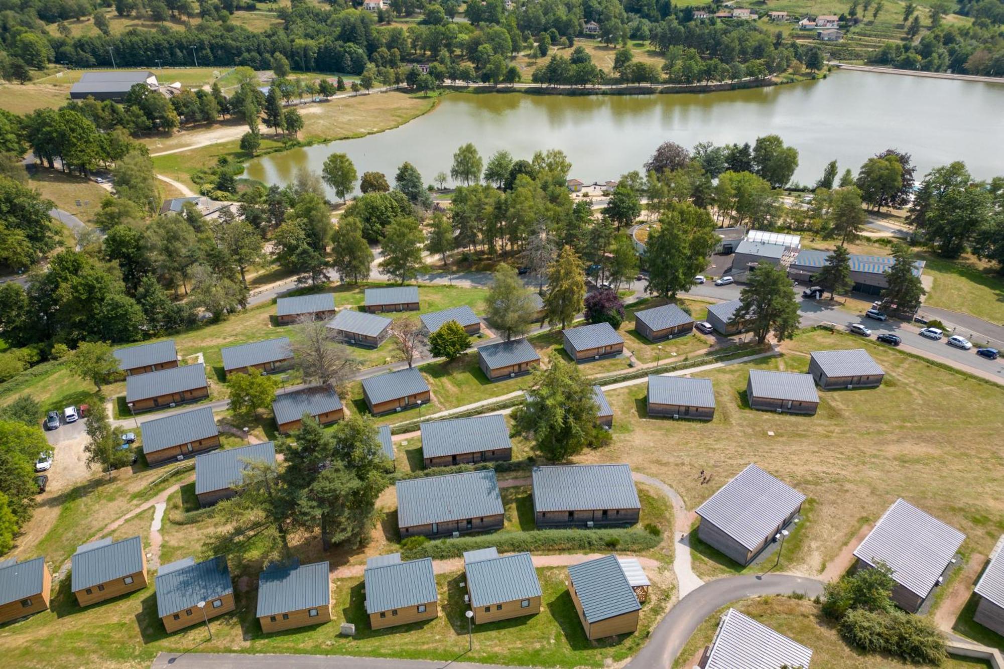 Les Demeures Du Lac Saint-Rémy-sur-Durolle Exteriér fotografie